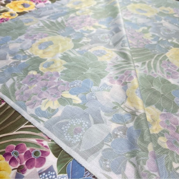Vintage Floral Fabric ~2.6 Yards Bold Retro Flowers Stretch Knit 70s 80s - Picture 5 of 6